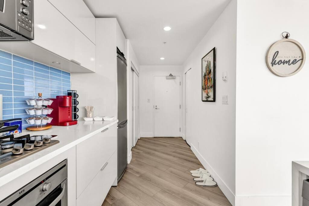 Central Luxury Apartment With Best City Views! فانكوفر المظهر الخارجي الصورة