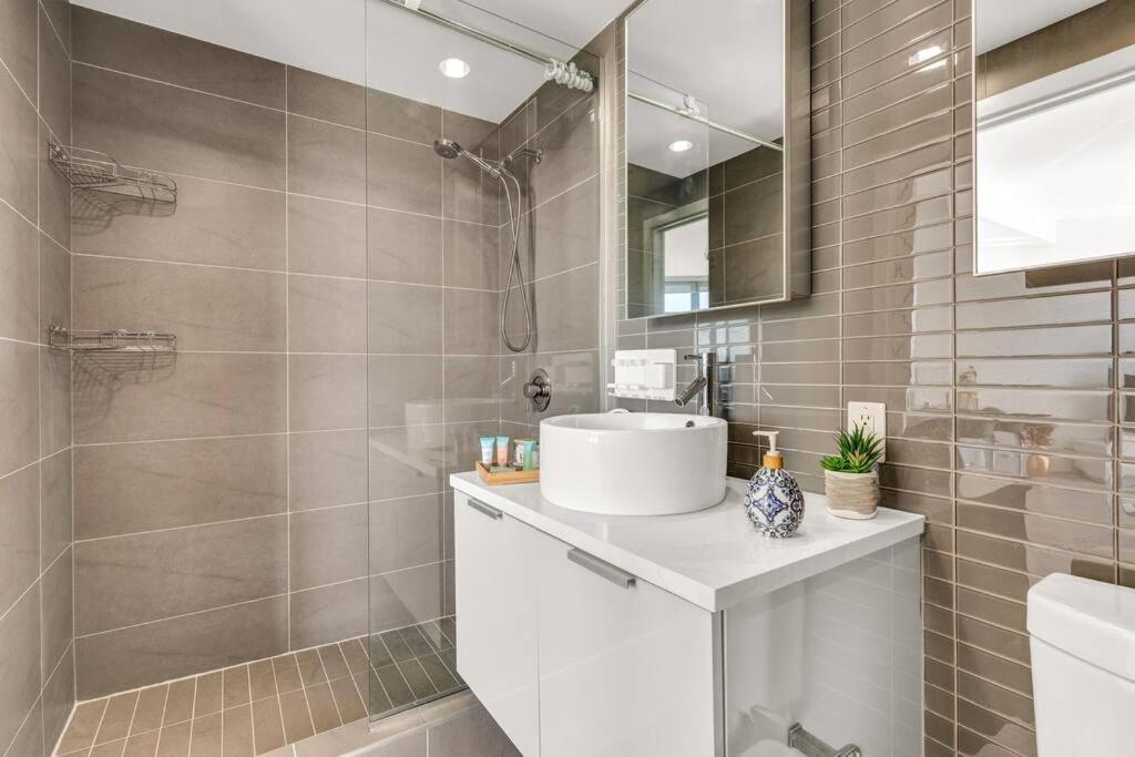 Central Luxury Apartment With Best City Views! فانكوفر المظهر الخارجي الصورة